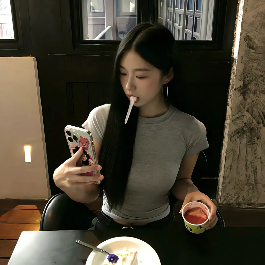 钢管舞娘